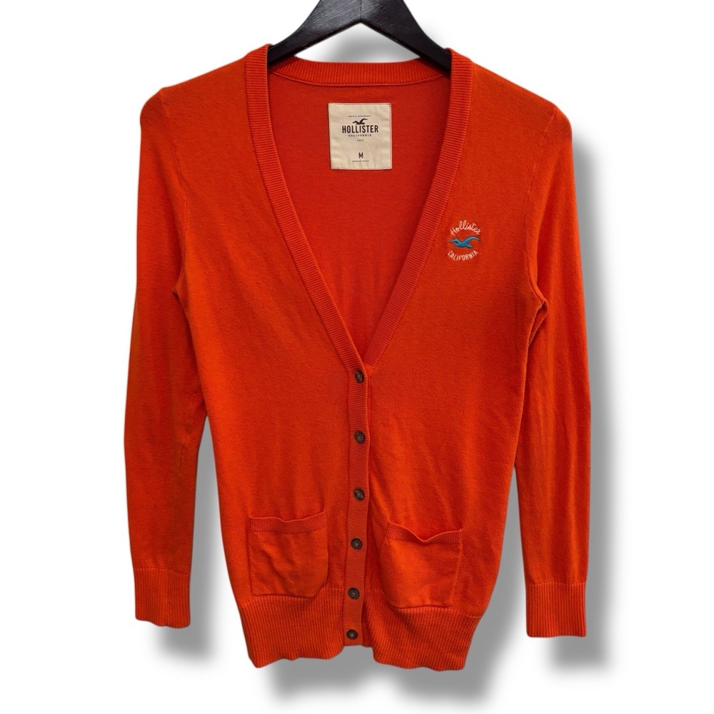 Hollister Women's Retro Embroidered Logo Cardigan Sweater Size Medium 17 x 28